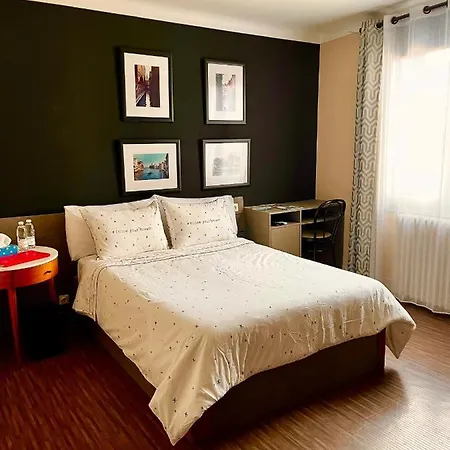 Private & Bath * Tonneins