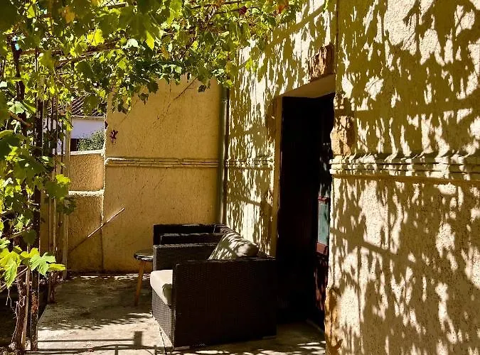 Private & Bath * Tonneins